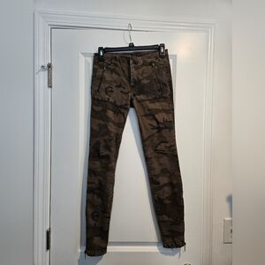 Zara Basic camo skinny jeans with zipper ankle